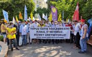 Turkish public sector workers demand better pay
